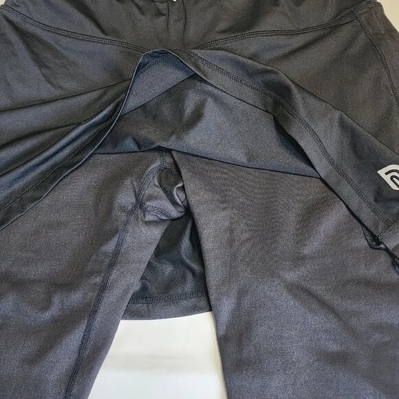 Roadrunner Skirted Capri Leggings Womens Size M Medium Solid All Black Pull On - Picture 2 of 5